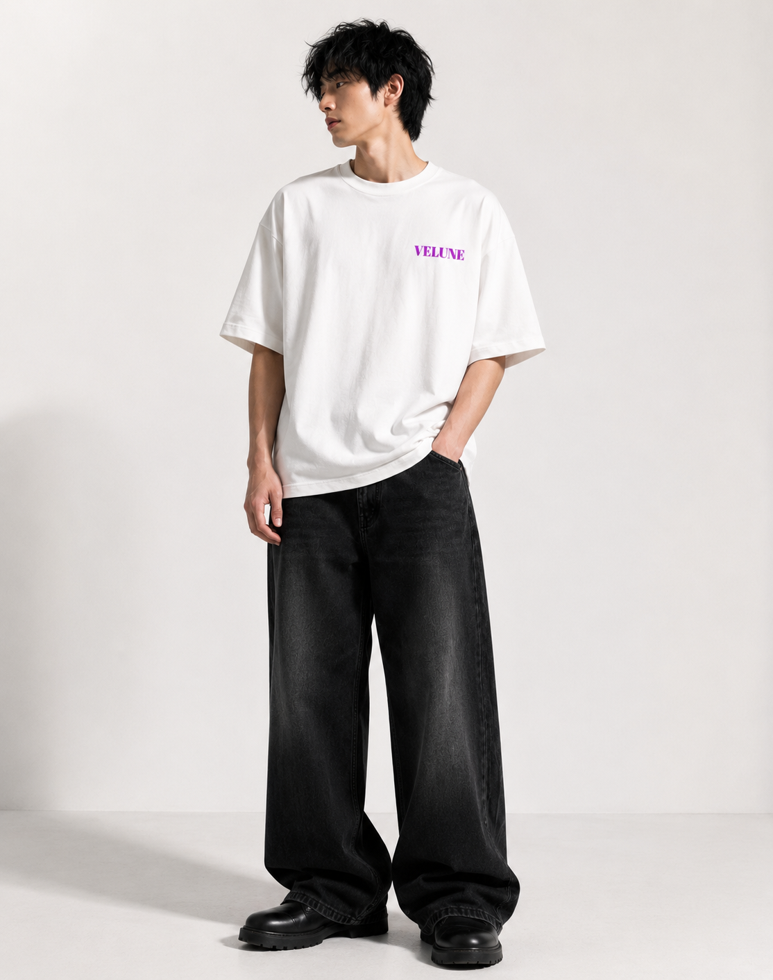 VELUNE Essential Oversized Tee - White